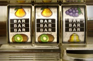 Symbole BAR sur une machine à sous