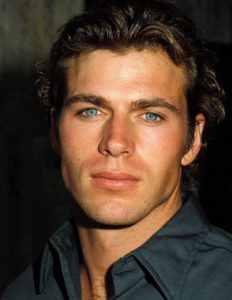 John-Erik Hexum mort à cause de la roulette Russe